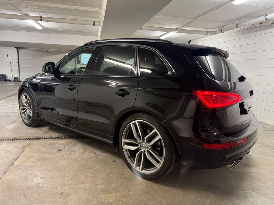 AUDI    SQ5 313cv