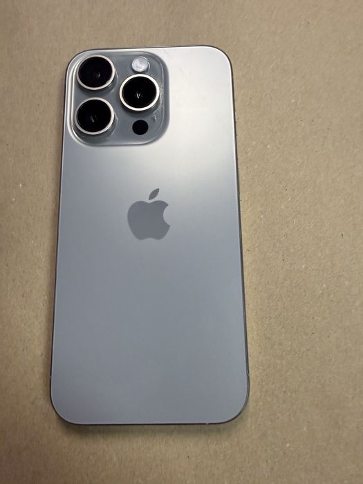 Iphon 15 PRO z 2024