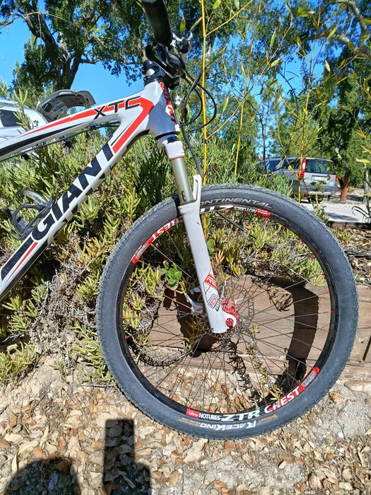 Giant xtc 26 - quadro + suspensão + rodas