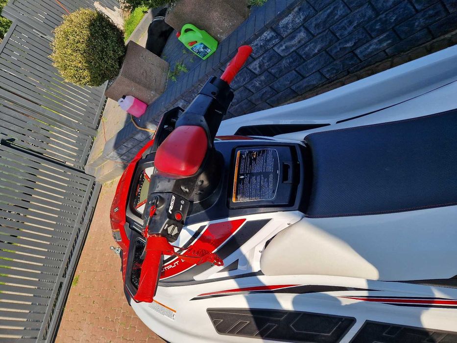 Skuter wodny yamaha vxr 1.8. 19r