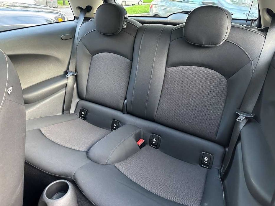 Mini em excelente estado de conservação