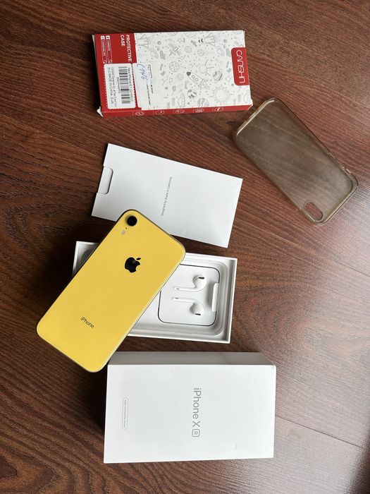 iPhone XR 64GB イエロー au Apple iPhone XR 64GB Yellow (Żółty)