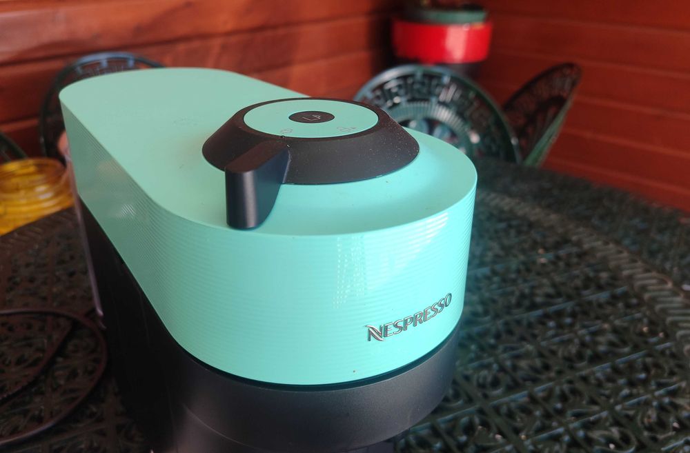 Máquina de café Nespresso; Krups, modelo Vertuo Pop, mint