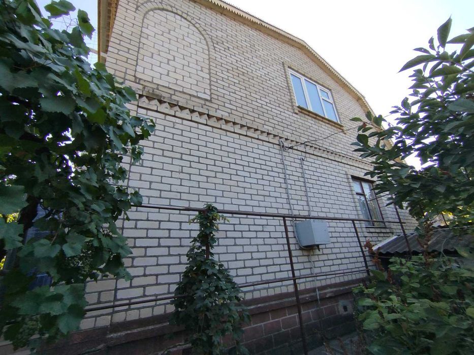 Продам  2х.этажный дом капитальной постройки цена 35т