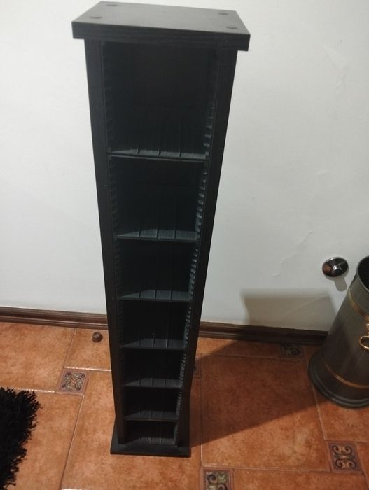 2 Armários de CDs e outros fins