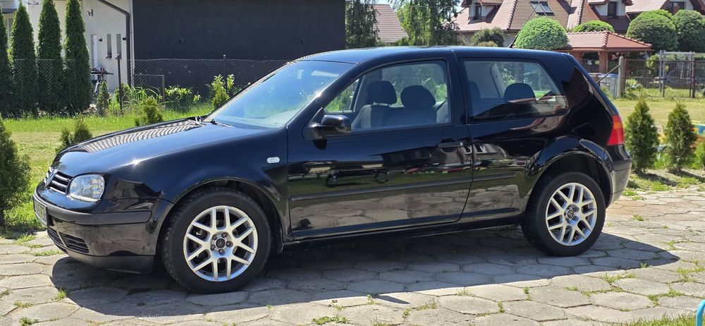 VW   Golf 1.4 Benzyna