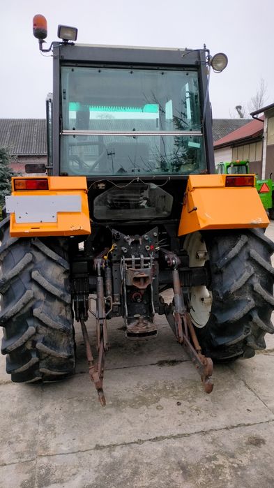 Ciągnik Renault 110.54