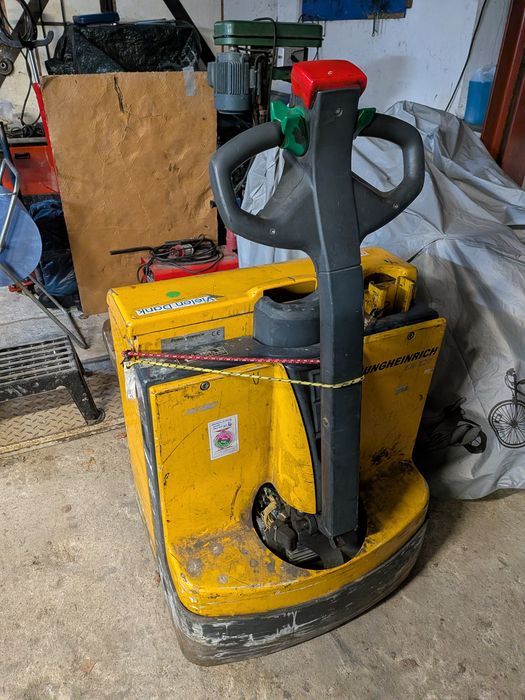 Sprzedam sztaplarka akumulatorowa