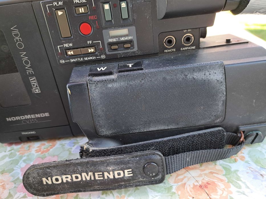 Maquina fotográfica  e de filmar antiga marca NordMende