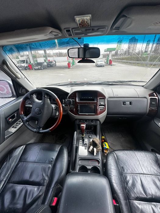Mitsubishi Pajero Wagon 3.0 бензин Автомат