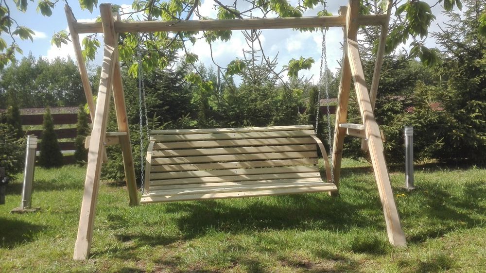 Huśtawka ogrodowa. Bujawka z pergolą.Meble ogrodowe. Plac  zabaw
