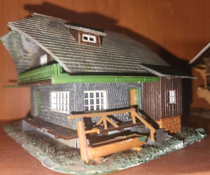 Estações e edificios escala HO