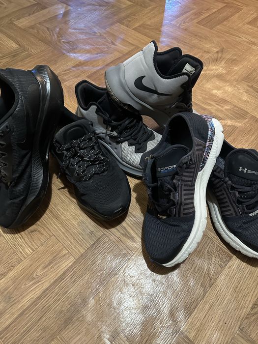 Кроссовки Nike лотом