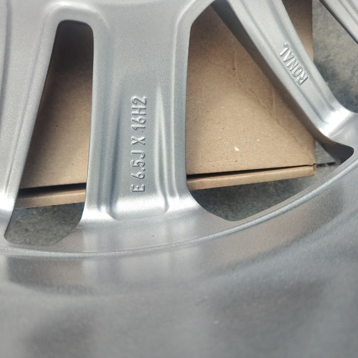 Felga aluminiowa Ford OE FOCUS MK4 MONDEO MK5 6.5" x 16" 5x108 ET 50