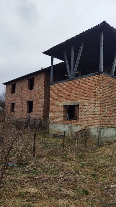 Продам недобудований будинок