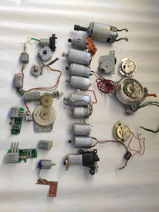 Двигуни від принтера та інші.