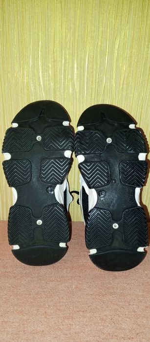 Кросівки кросовки -36 р