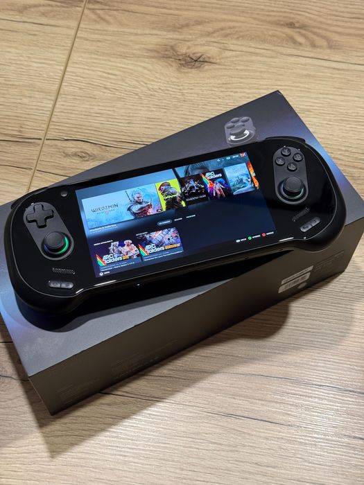 Konsola przenośna Ayaneo 3 OLED Ryzen AI 9 HX 370 32GB/1TB – stan idealny, Gwarancja