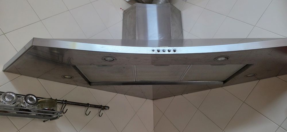 Vendo exaustor  de canto em bom estado