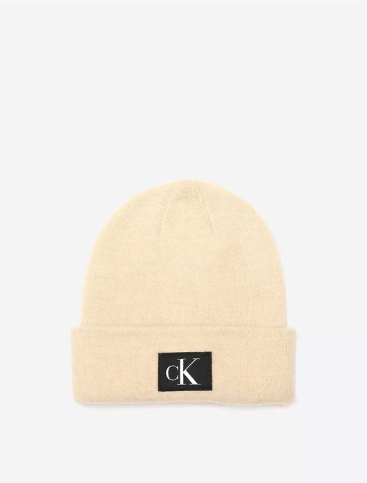 Новая зимняя шапка calvin klein (ck monogram logo beanie hat)с америки