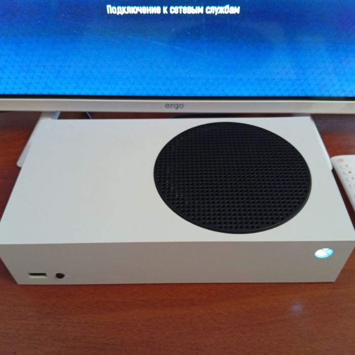 Xbox series's  продам  .
