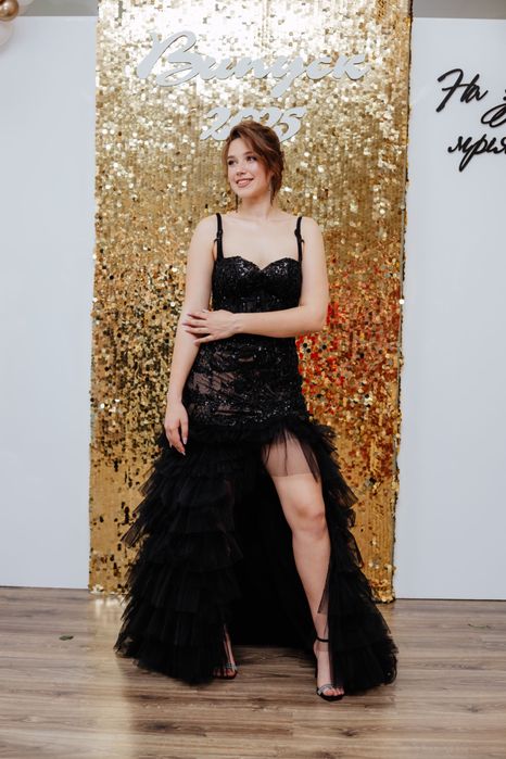 Ексклюзивна випускна сукня