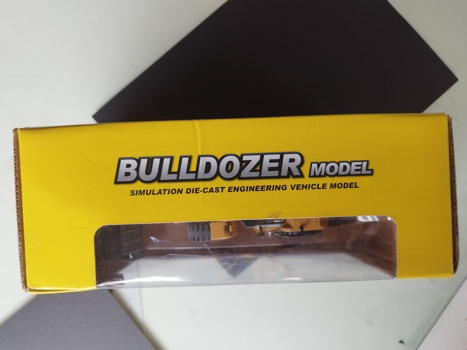Huina bulldozer em metal esc 1:50