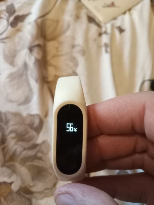 Продаю все часи на вушніки і блютуз