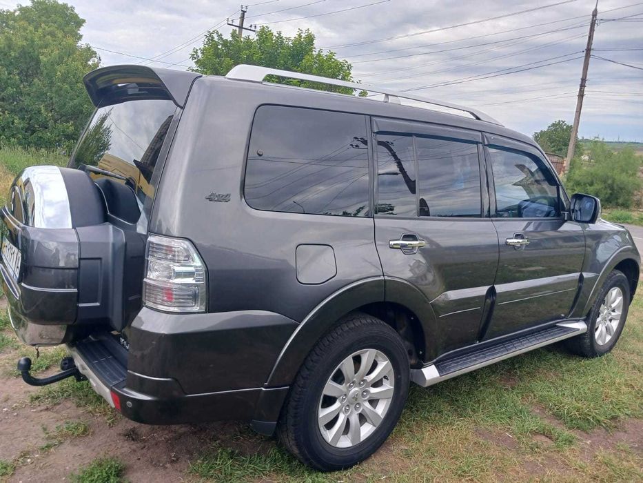 Mitsubishi Pajero Wagon IV