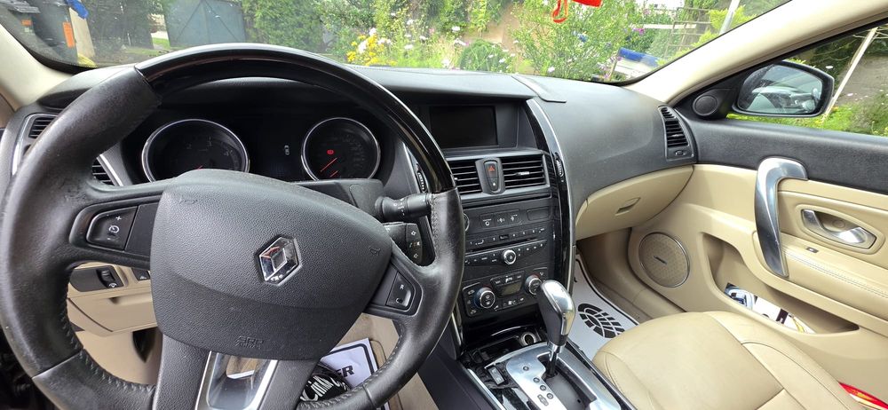 Renault Latitude