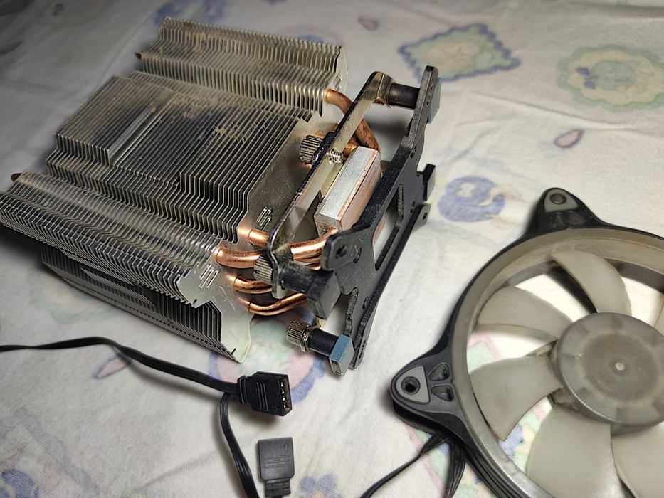 Башенный кулер Aardwolf (3 трубки) + 120мм RGB кулер (160мм высота)