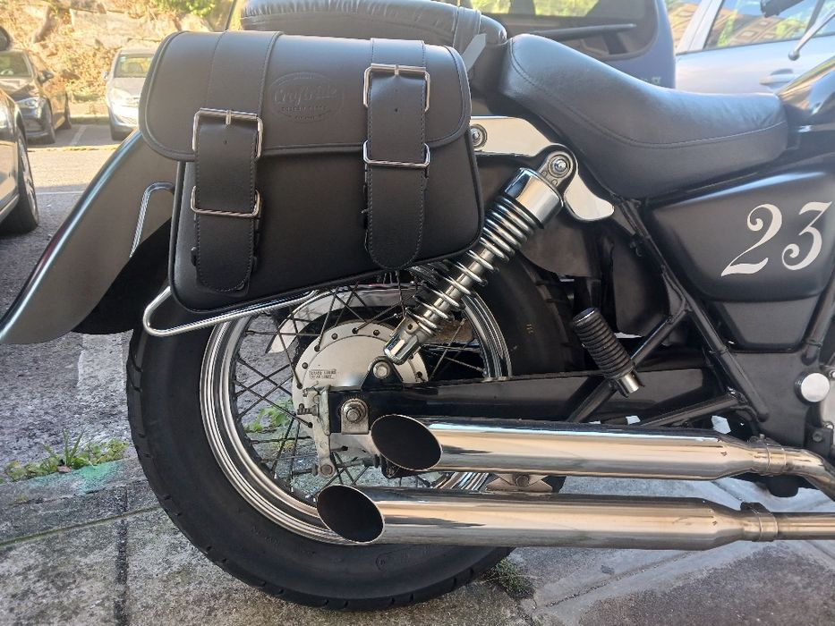 Suzuki marauder gz250 mota clássica
