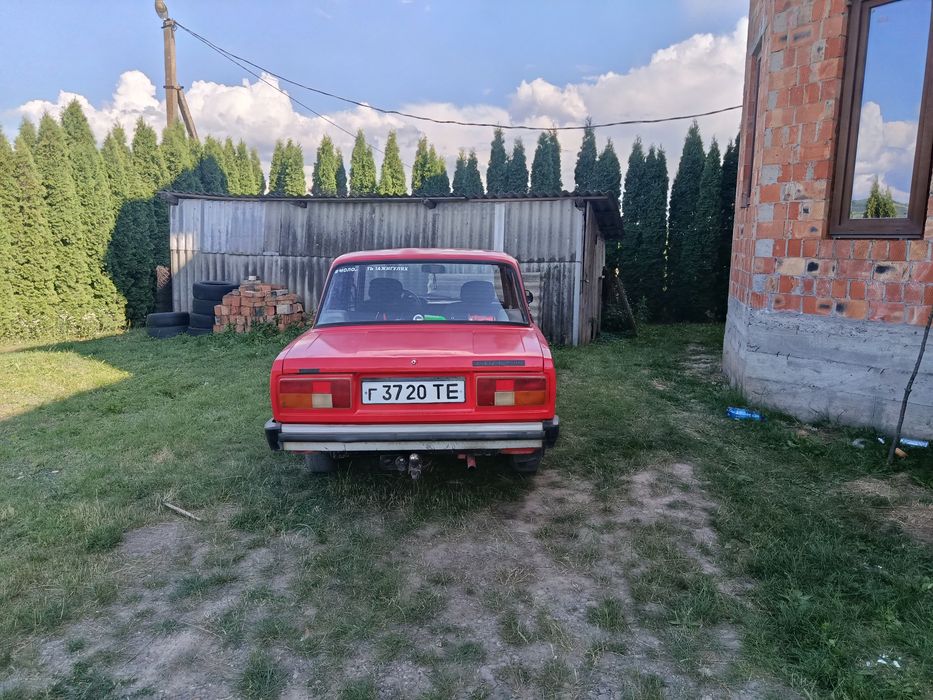 Продам ВАЗ 2105 сів поїхав машина проблим немає