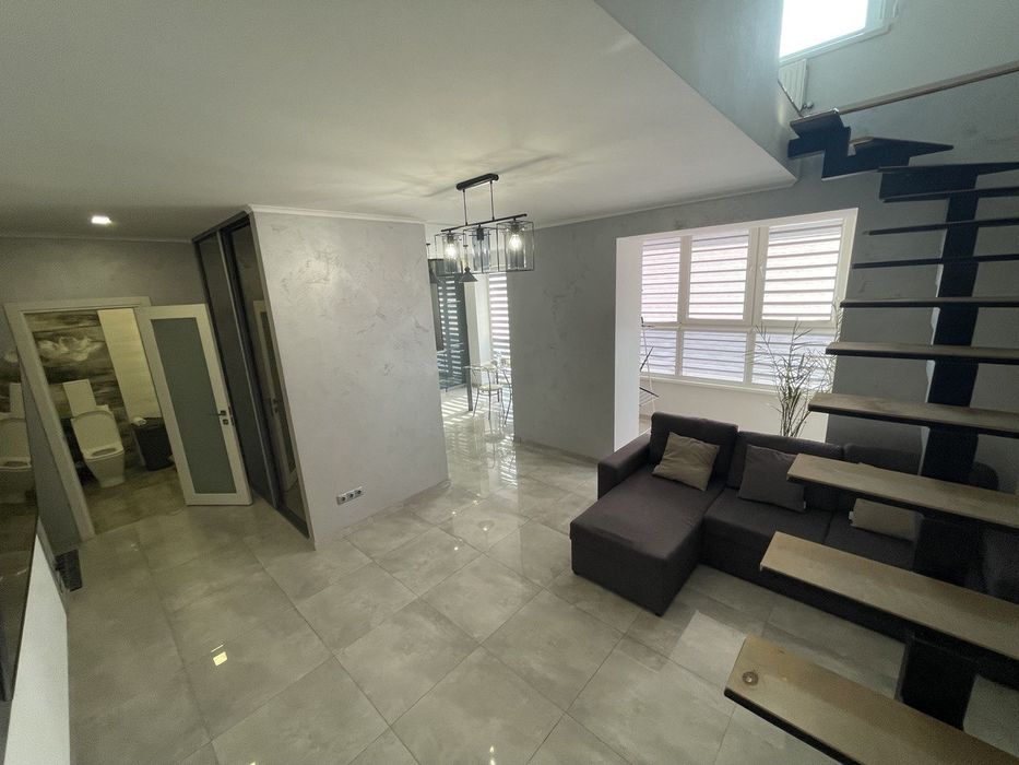 Пентхаус . Велмарт. Вільний з 15.01