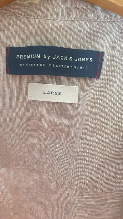 Продам рубашку Jack and Jones