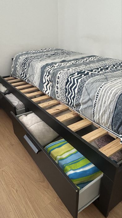 Cama solteiro + Comoda BRIMNES IKEA