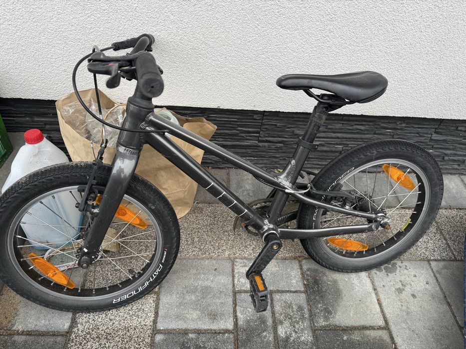 Rower specialized jett 16 stan bardzo dobry lekki
