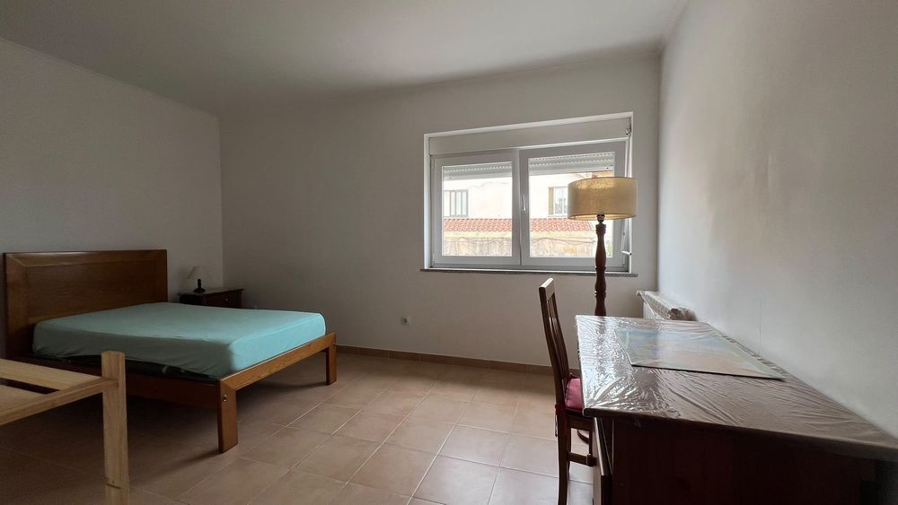Quarto para rapazes estudantes, proximo Politécnico .180€