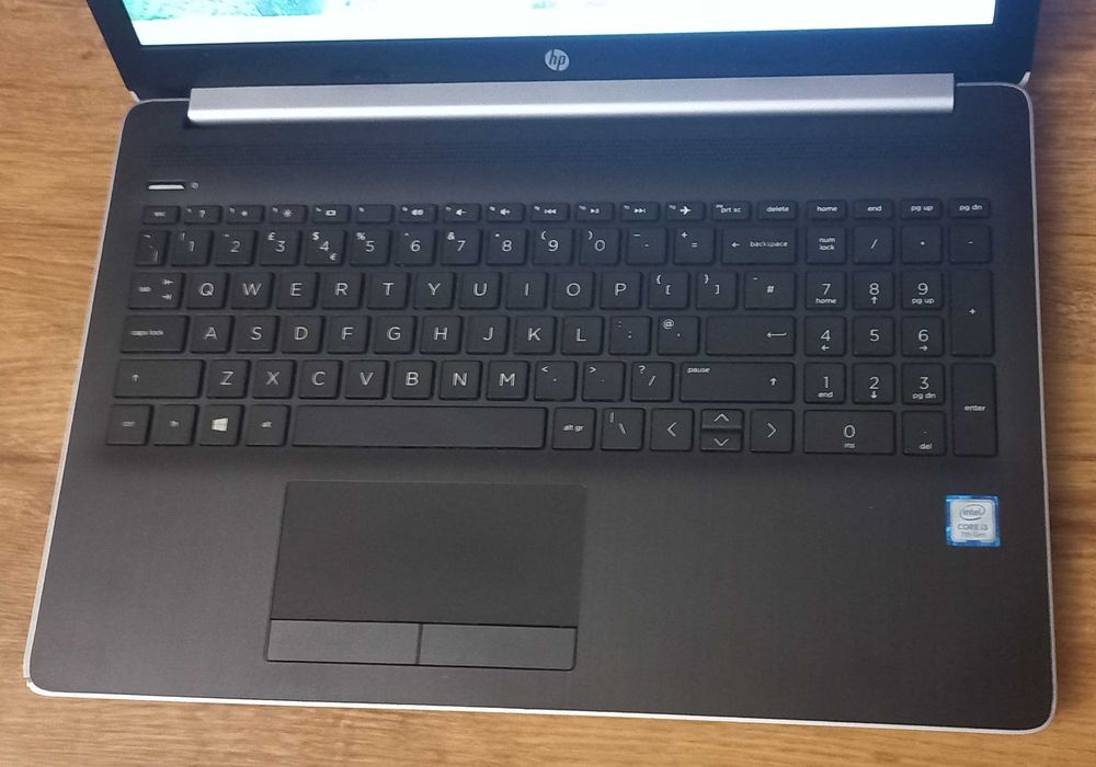 Laptop hp 15-da0511sa i3-7020/4GB/256GB/W11