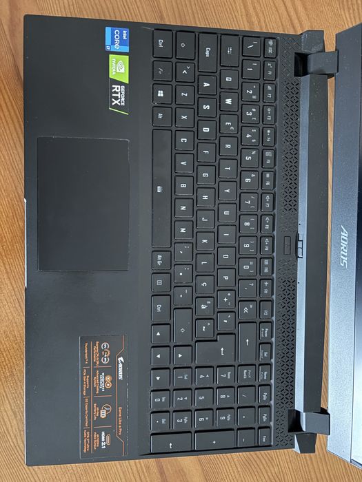 Gigabyte Aorus 15P KD i7 16gb ram rtx 3060