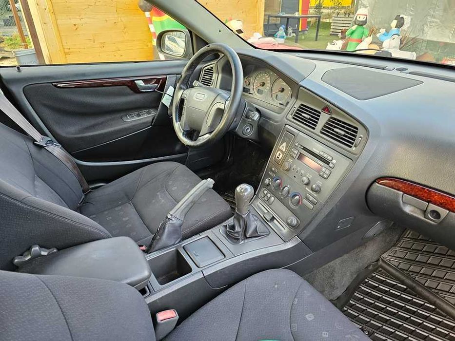 Volvo V70/opłaty aktualne/2001r/2.4diesel/163km/opony zimowe/kombi