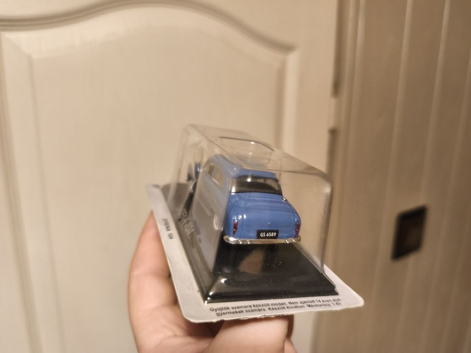 Syrena 104, Kultowe auta PRL, skala 1:43, DeAgostini, stan NOWY!
