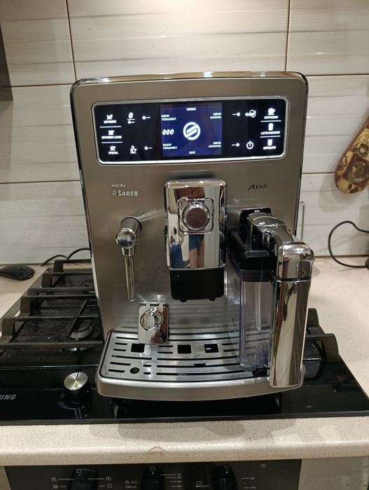 Кофемашына Saeco Xelsis HD8944