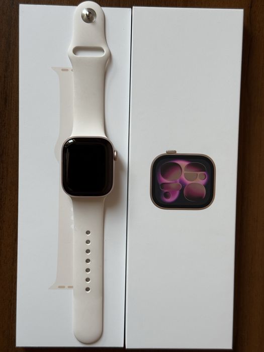 Apple Watch Series 11 GPS 42mm Rose Gold Aluminium Case S/M
