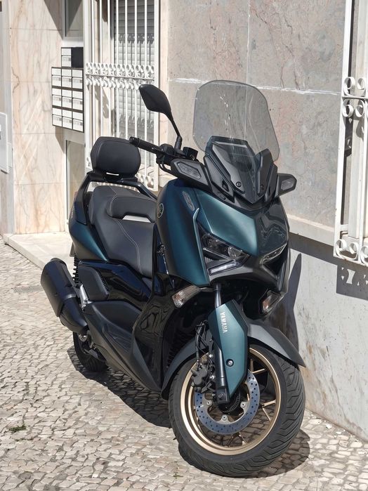 Yamaha XMAX 300 Tech MAX | 2024 | APENAS 5.000 km COMO NOVA