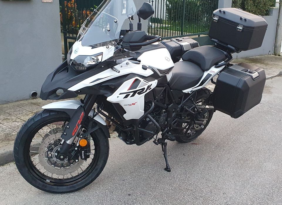 Benelli TRK 502X 2023 Trail / Touring com malas SHAD Mafra • OLX.pt