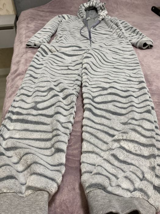 Кегурумі сіре полосате Barva