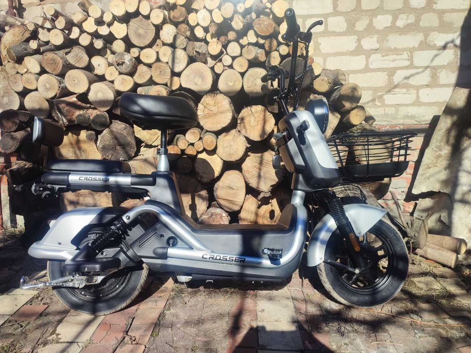 Майже новий Crosser CR2 800W 60V 24Ah — потужний, бере будь-яку гірку