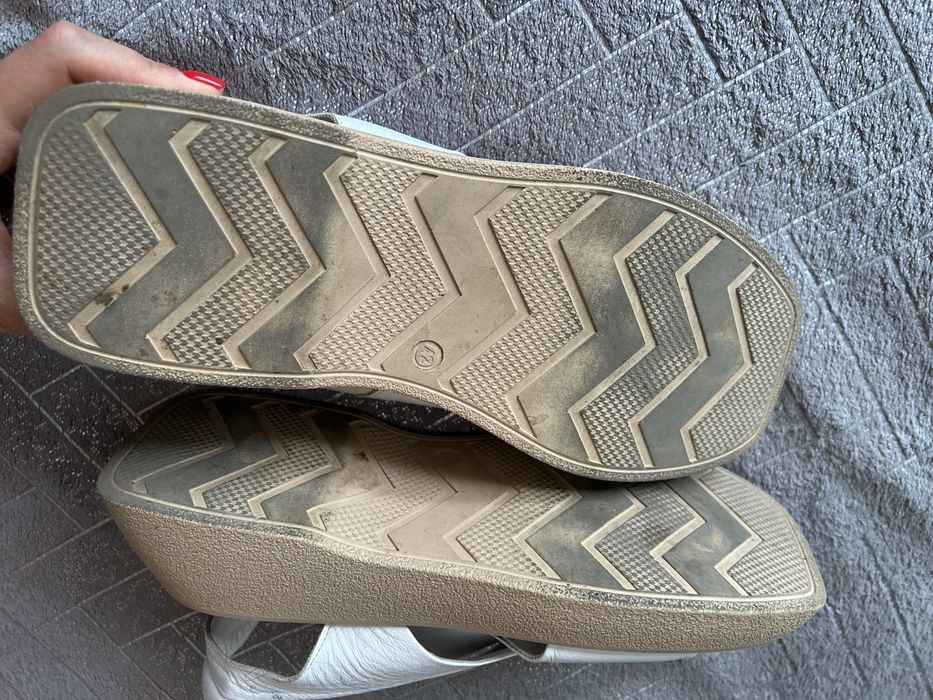 Женские кожаные босоножки