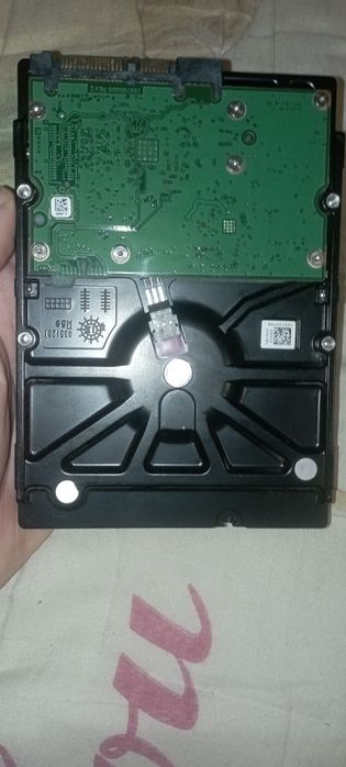 Seagate ST1000NM0033 1TB Capacity SATA 6Gb/s 128MB 3.5" HDD